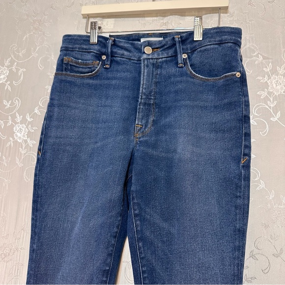 Good American Raw Hem Straight Leg Blue Jeans Size 4/27 NWT - Picture 5 of 9